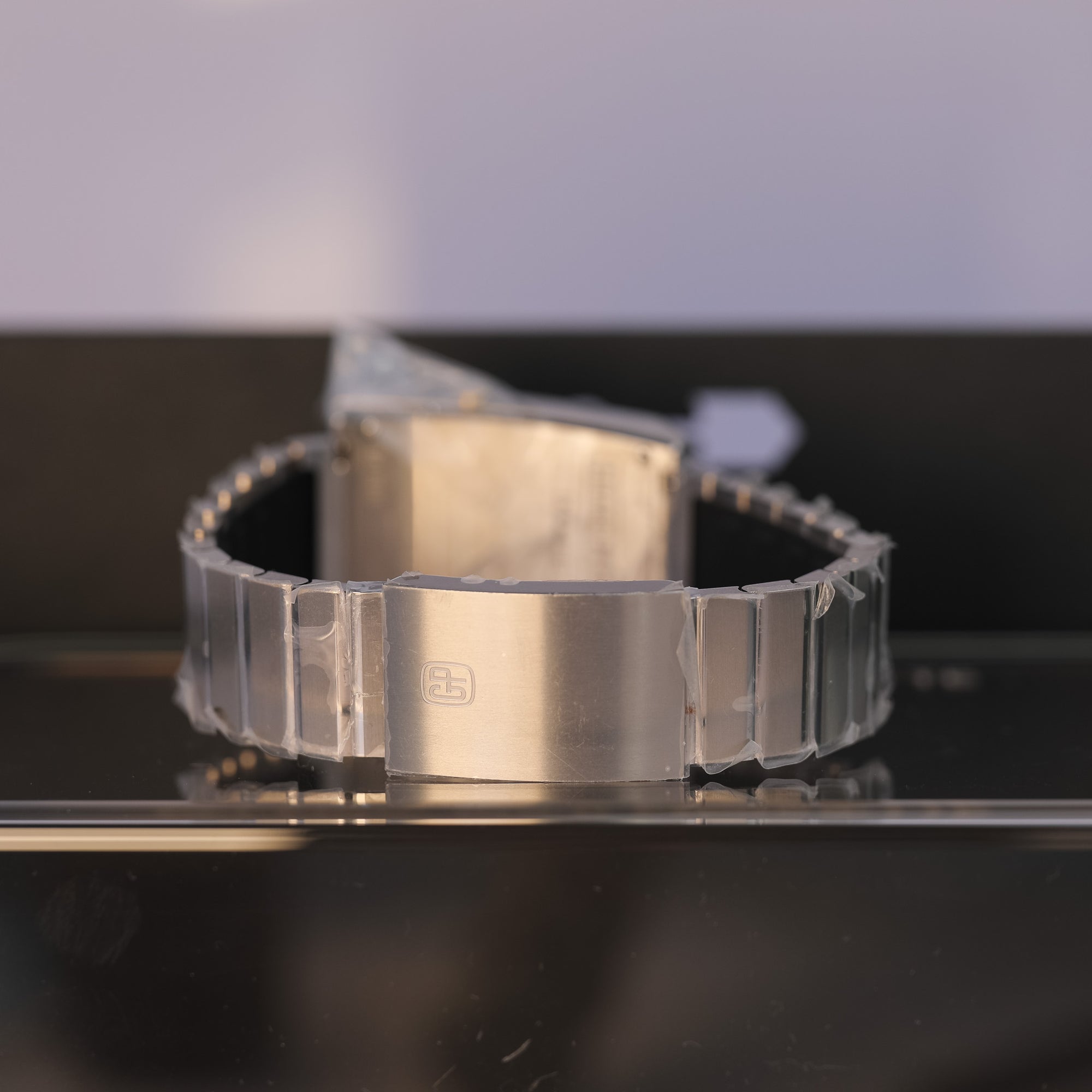 Girard-Perregaux Casquette 2.0 Titanium & Gold 39800-21-3199-6CM - WATCHXNYC