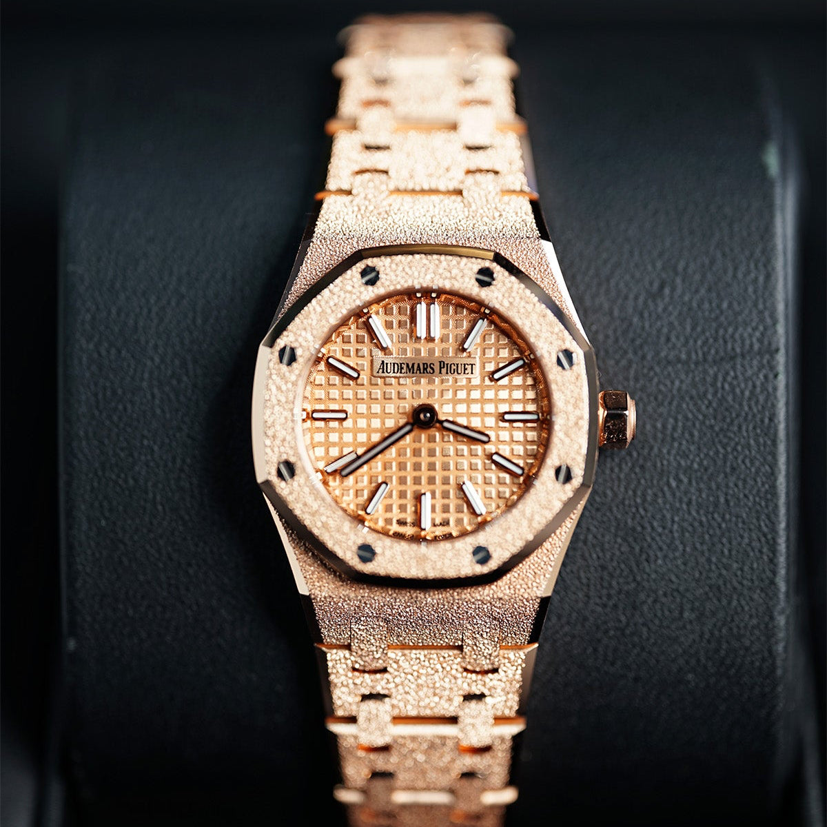 Audemars Piguet Royal Oak Mini Frosted Gold Quartz 23 mm Pink Dial
