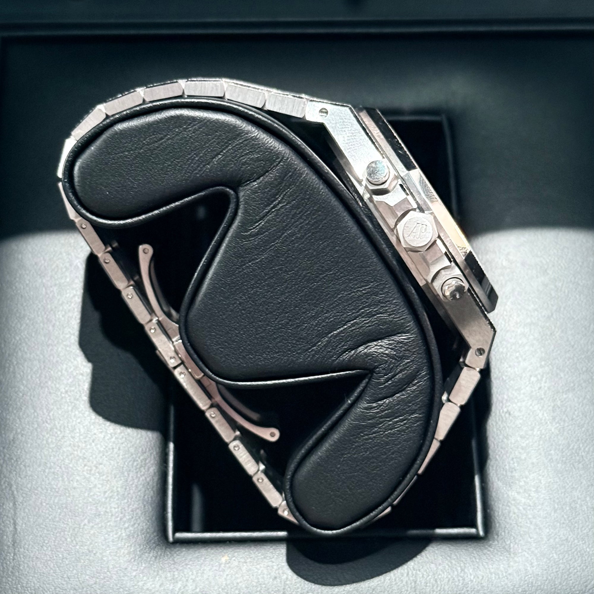 Audemars Piguet Royal Oak 41mm Purple Dial Frosted White Gold 26331BC.GG.1224BC.01