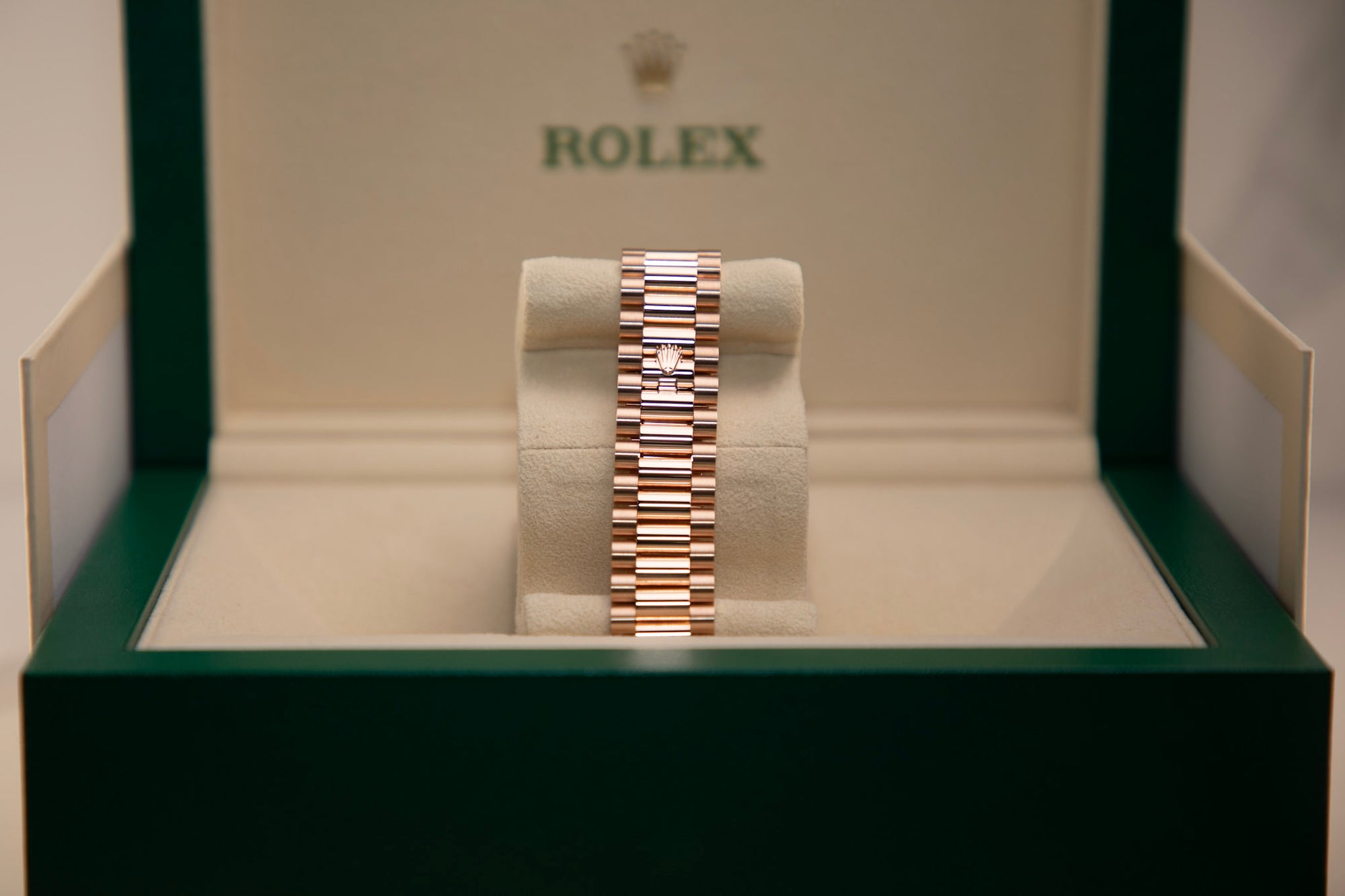 Rolex Oyster 40 mm Chocolate Dial 18 kt Everose Gold President, Semi-Circular Three-Piece Links 228235-0053