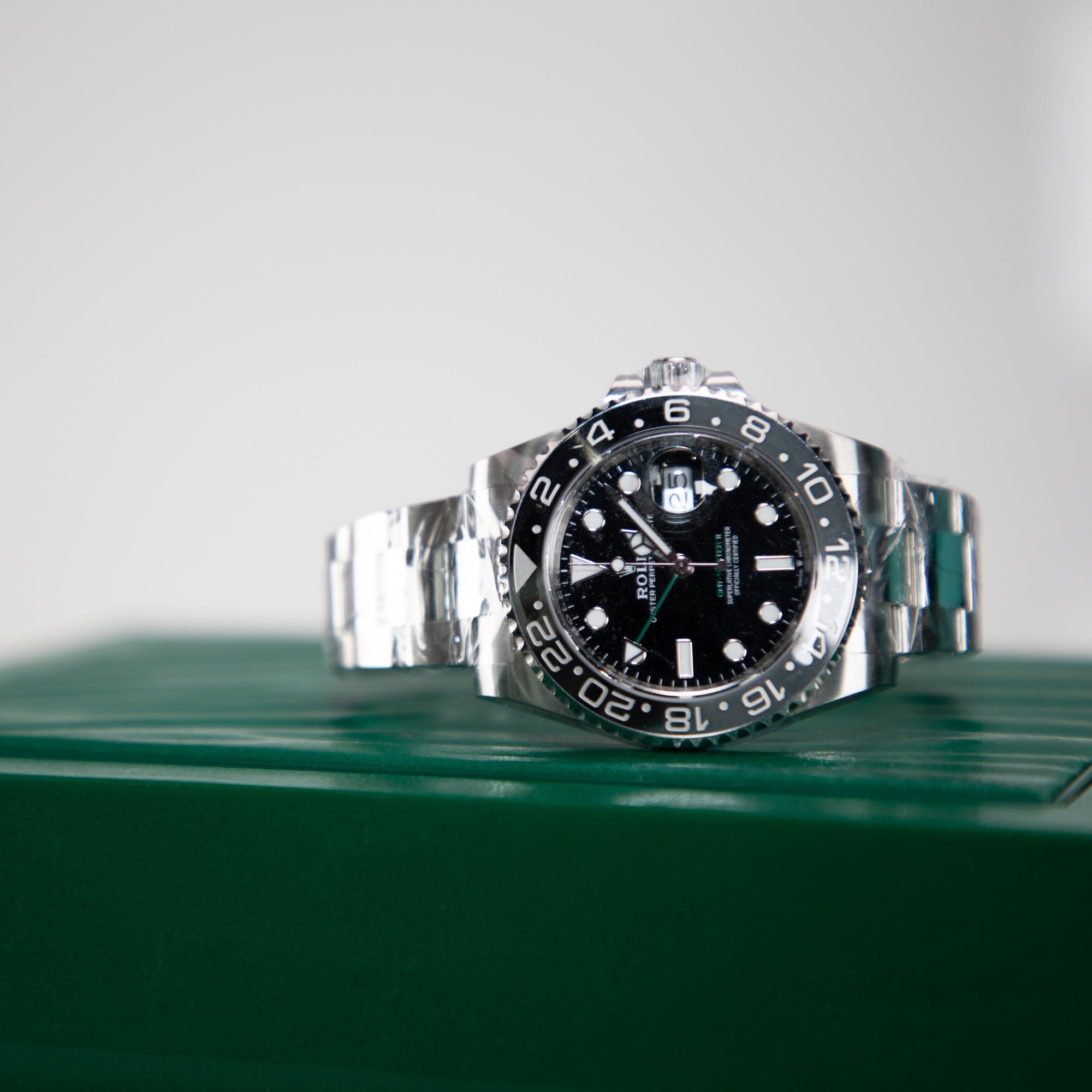 Rolex GMT-Master II Bruce Wayne 40 mm Black Dial Oystersteel Oyster Bracelet 126710grnr-0004