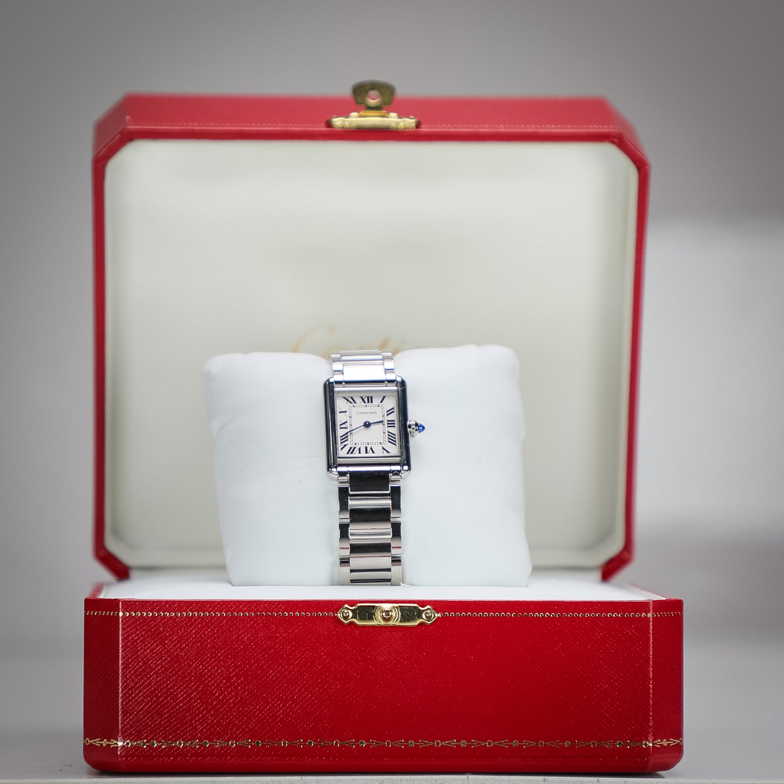 Cartier Tank Must 29.5 mm x 22.0 mm Silver Dial Steel Bracelet WSTA010