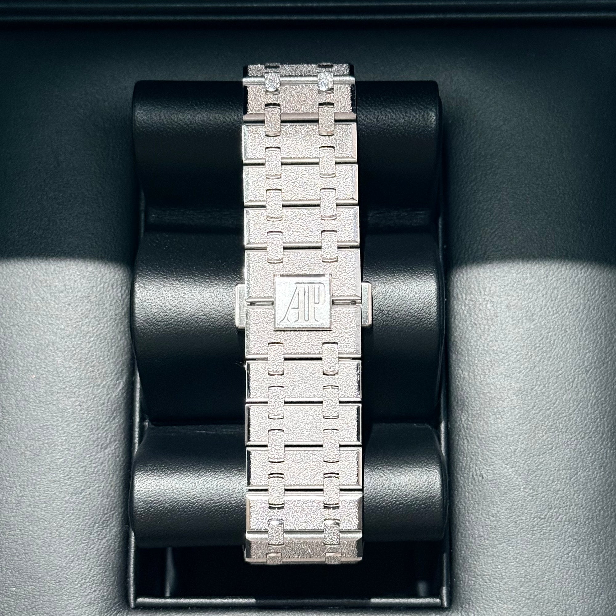 Audemars Piguet Royal Oak 41mm Purple Dial Frosted White Gold 26331BC.GG.1224BC.01