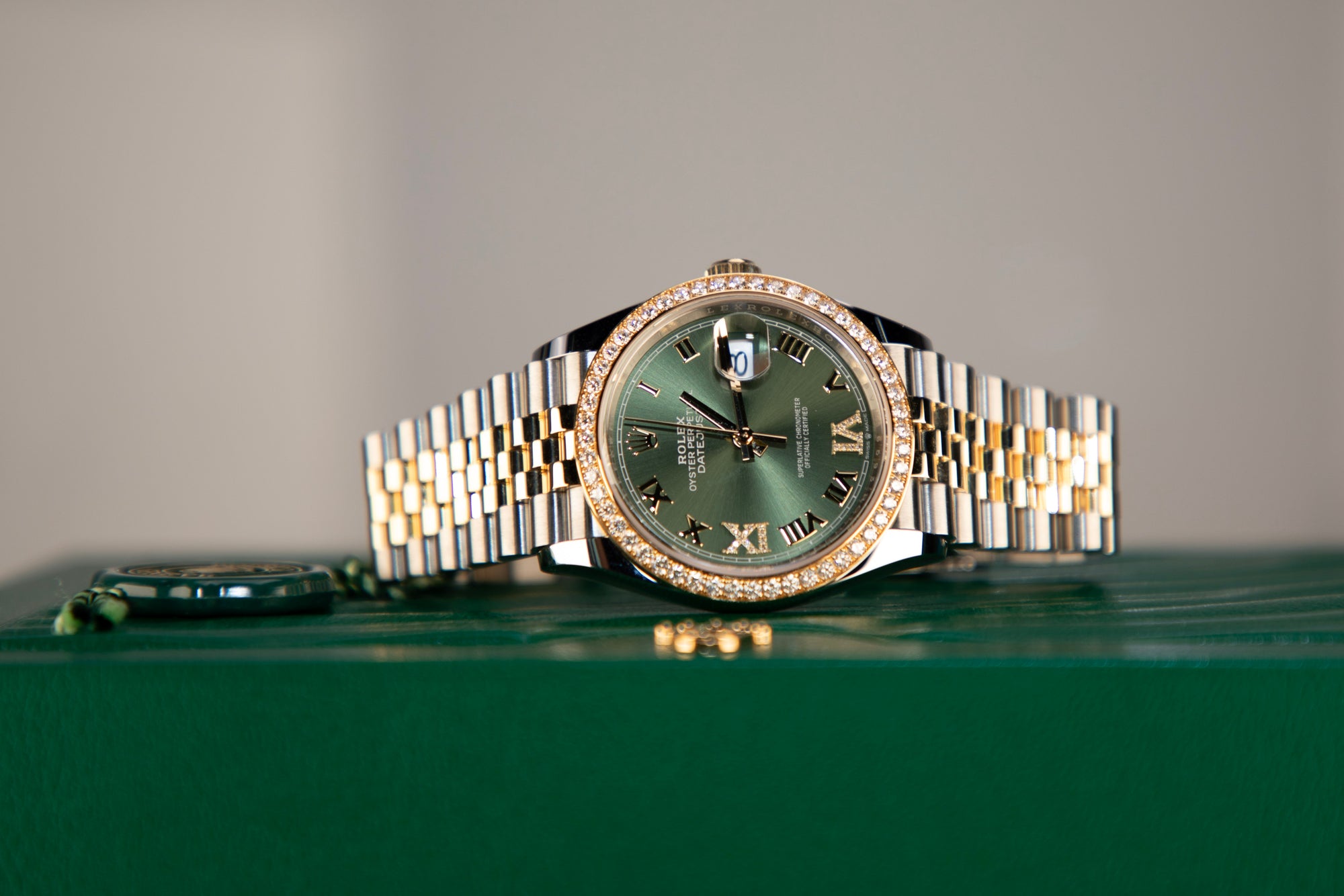 Rolex Datejust 31 31 mm Olive Green Set With Diamonds Dial Oystersteel and 18k Yellow Gold Jubilee Bracelet 278383rbr-0016