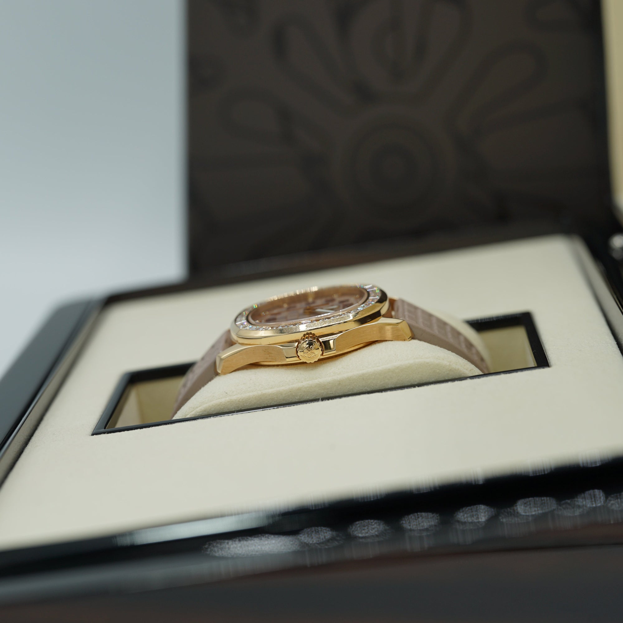 Patek Philippe  Aquanaut 35.6 mm Beige Dial with Diamonds 18K Rose Gold Rubber Strap 5072R-001 - WATCHXNYC