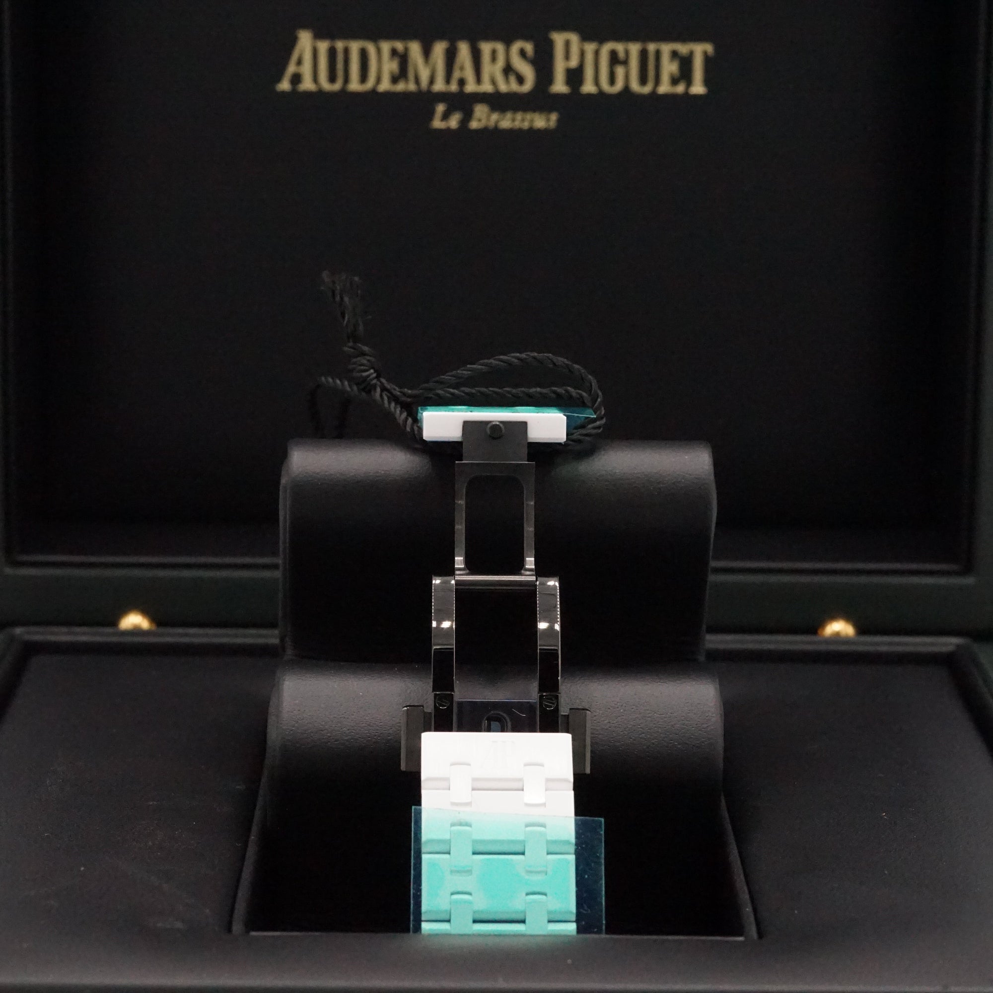 Audemars Piguet Royal Oak Selfwinding 34 mm Silver Dial White Ceramic Bracelet 77350CB.OO.1266CB.01 - WATCHXNYC