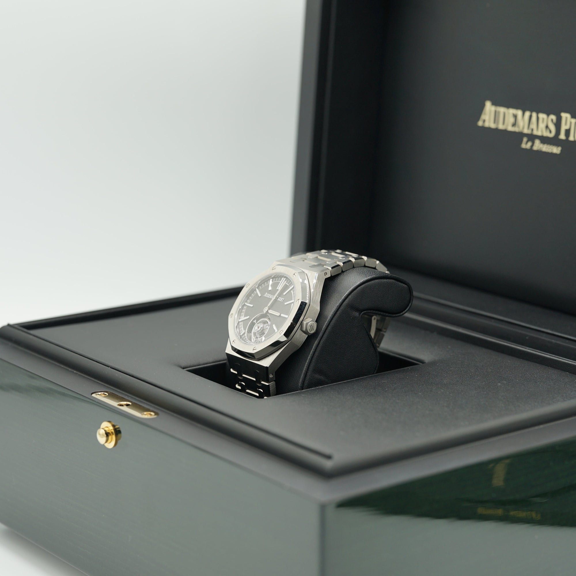 Audemars Piguet Royal Oak 41mm Slate Grey Dial Titanium 26530TI.OO.1220TI.01 - WATCHXNYC