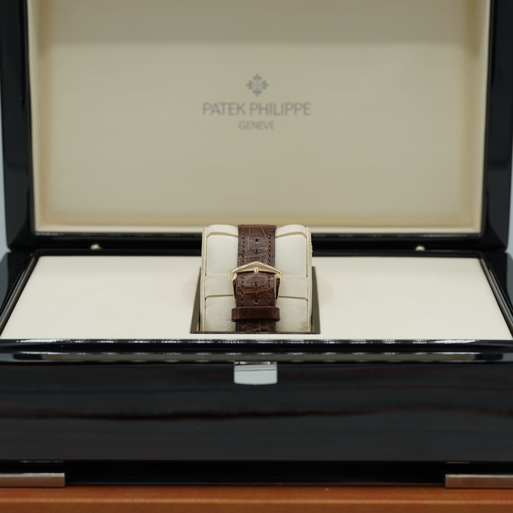 Patek Philippe Calatrava 37mm Silver Dial Rose Gold 5196R-001 - WATCHXNYC