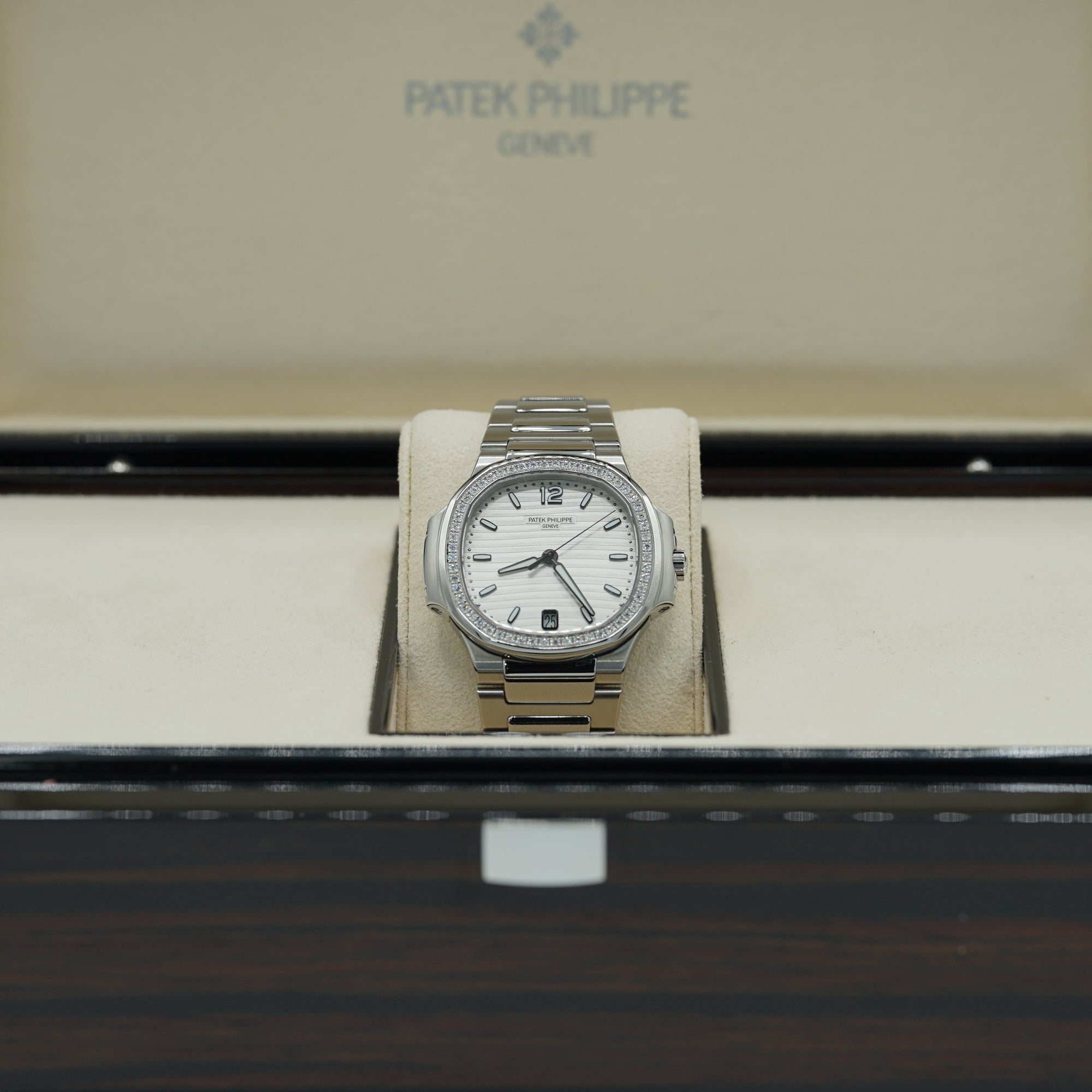 Patek Philippe Nautilus Silver Dial Stainless Steel & Diamond Case/Bracelet 35.2mm 7118-1200A-010 - WATCHXNYC