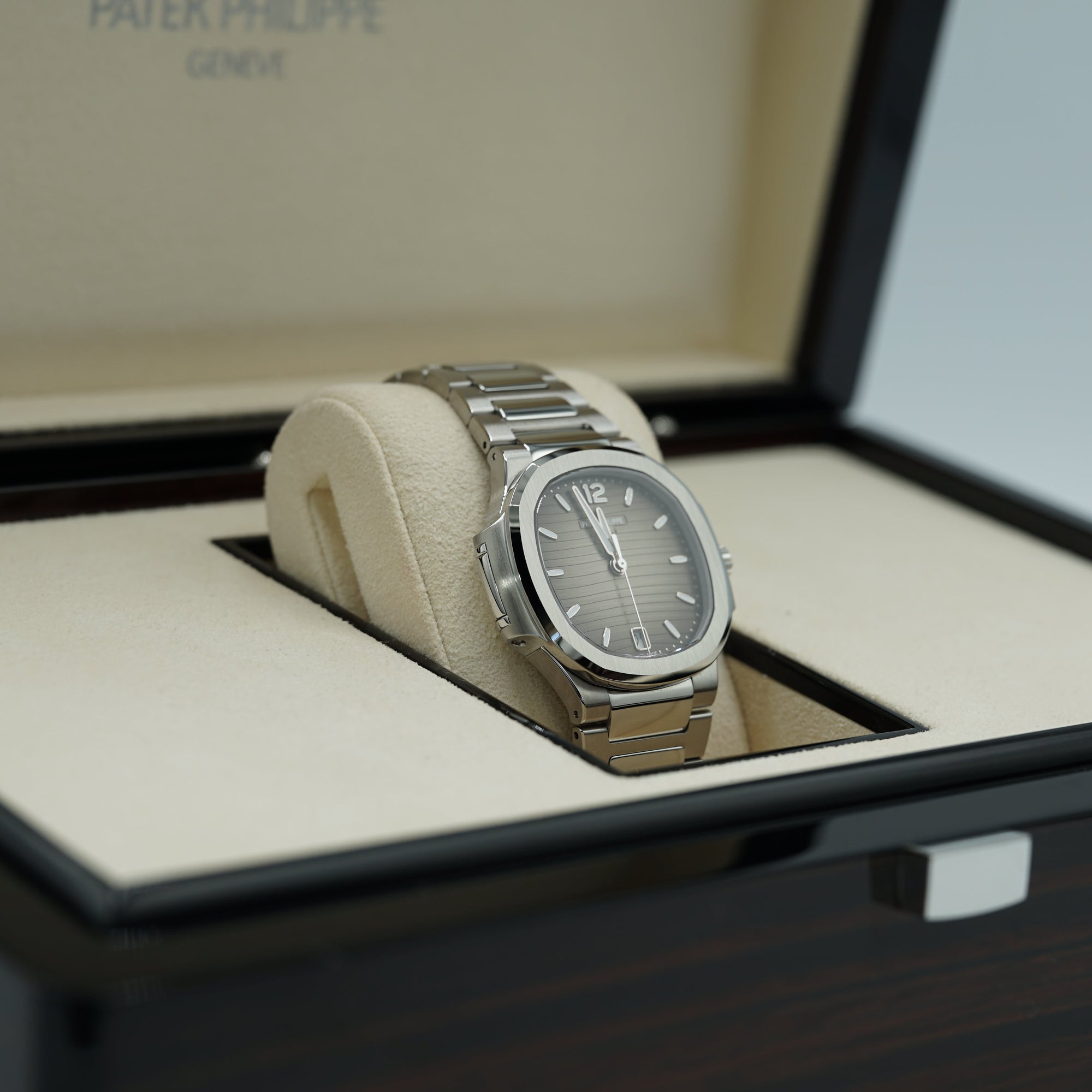 Patek Philippe Nautilus 35.2 mm Gray Dial Stainless Steel Bracelet 7118/1A-011 - WATCHXNYC