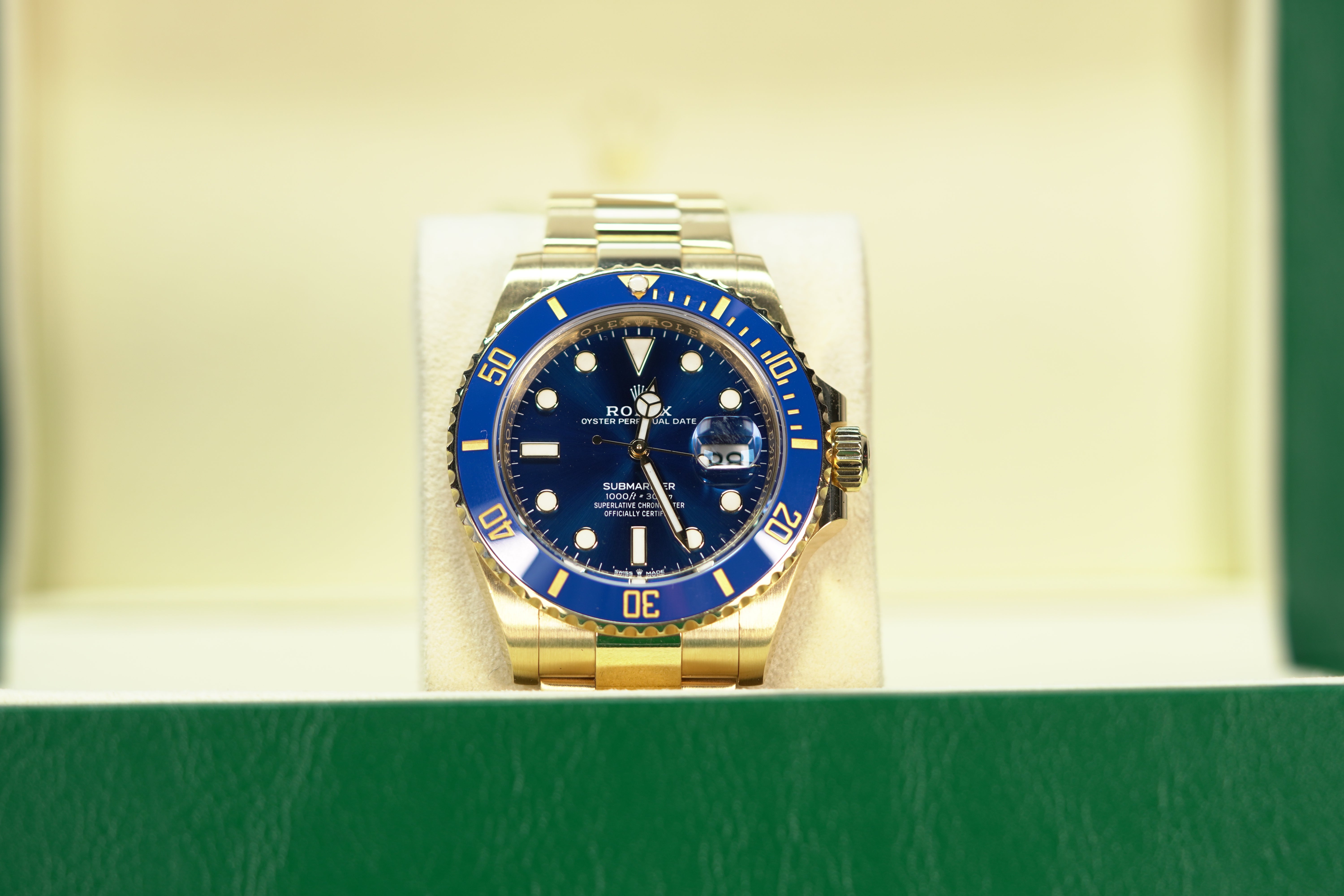 Rolex Submariner Date 41 mm Royal Blue Dial 18 Kt Yellow Gold Oyster B