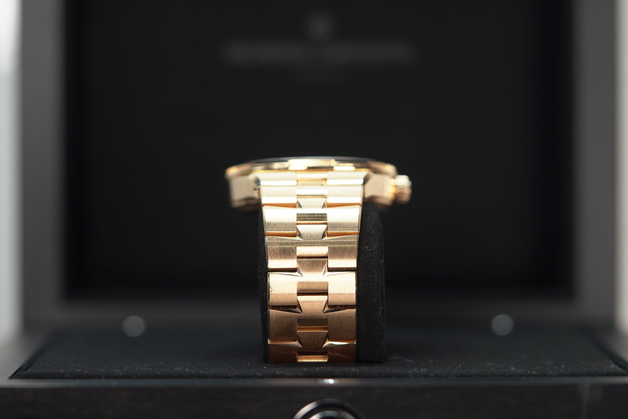 Vacheron Constantin Overseas self-winding 34.5 mm Blue Dial 18K Pink Gold Bracelet 4600V/200R-B979 - WATCHXNYC