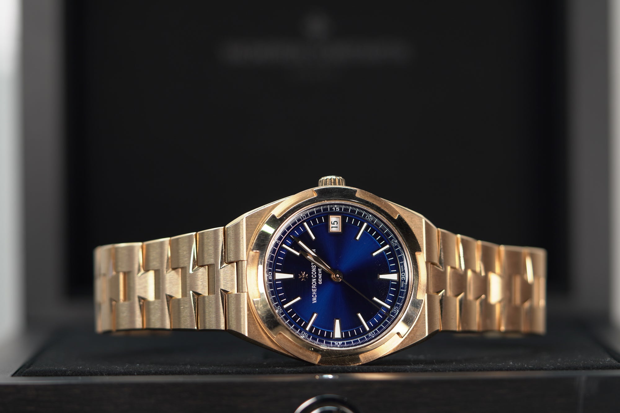Vacheron Constantin Overseas self-winding 34.5 mm Blue Dial 18K Pink Gold Bracelet 4600V/200R-B979 - WATCHXNYC