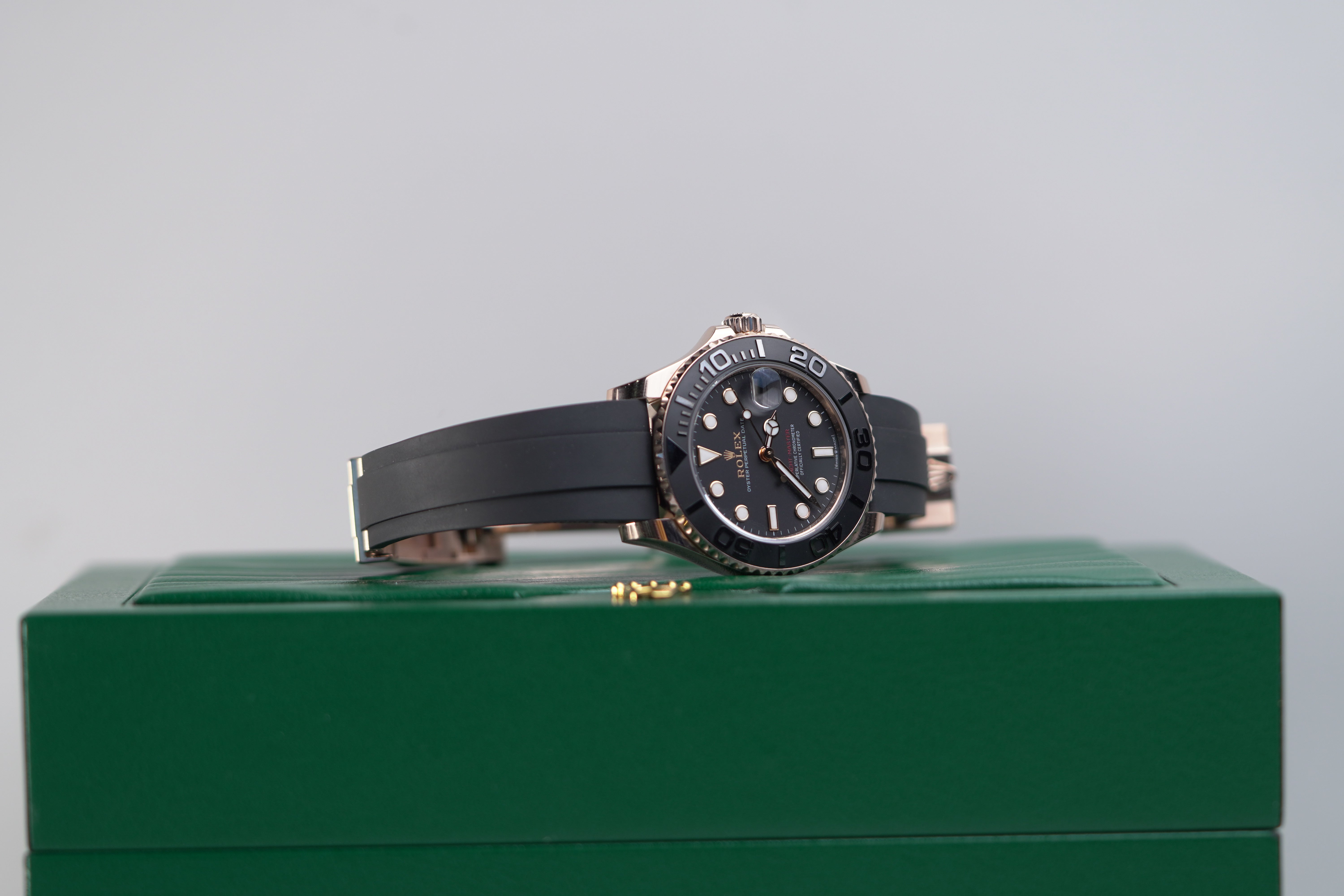 Rolex Yacht-Master 37 mm Intense Black Dial 18 kt Everose Gold Oysterf