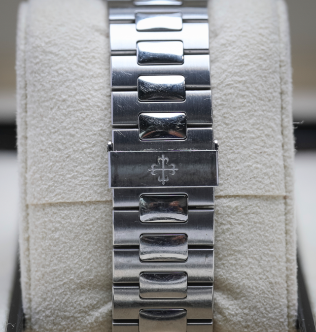 Patek Philippe Nautilus Blue Dial Stainless Steel 40mm 5711/1A-010 - WATCHXNYC