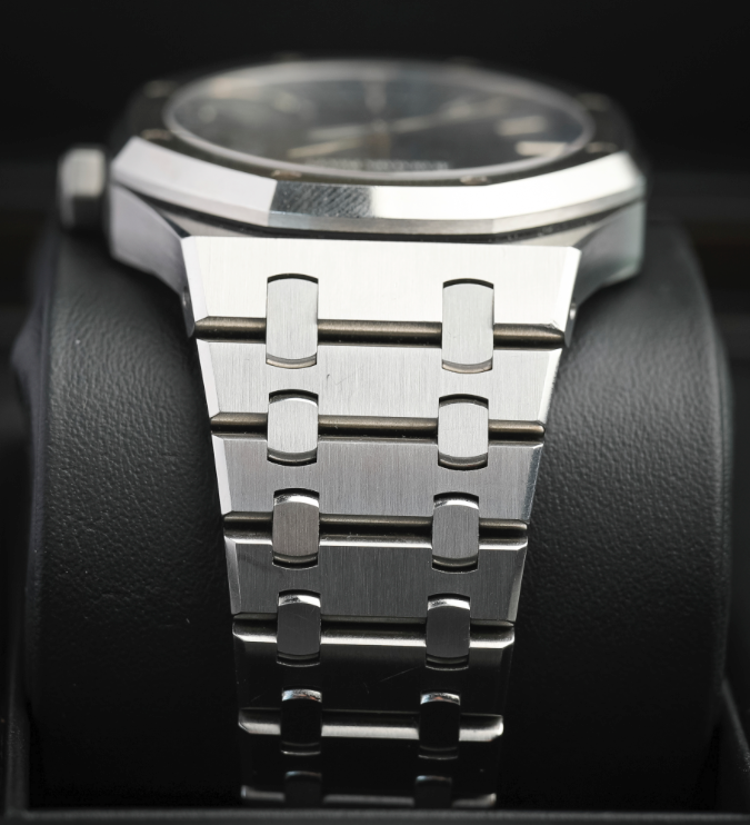 Audemars Piguet Grande Tapisserie Royal Oak 41mm Black Dial Stainless Steel 15500ST.OO.1220ST.03 - WATCHXNYC