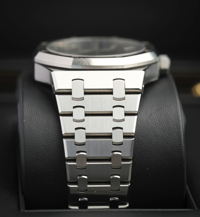 Audemars Piguet Grande Tapisserie Royal Oak 41mm Black Dial Stainless Steel 15500ST.OO.1220ST.03 - WATCHXNYC