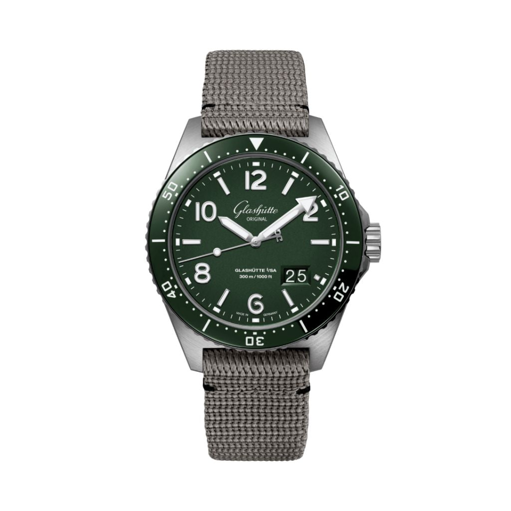 Glashuette Original SeaQ Panorama Date 43.20 mm Green Dial Stainless Steel Synthetic Strap, Grey 1-36-13-07-83-34 - WATCHXNYC